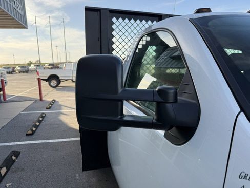 Used 2011 Chevrolet Silverado 3500 W/T image 17