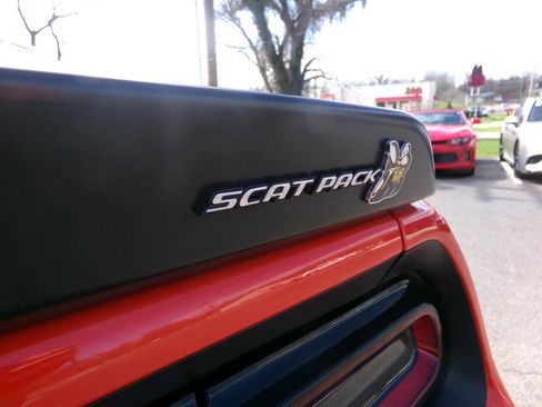 Used 2021 Dodge Challenger R/T Scat Pack w/ Plus Package image 4