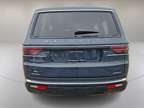 Used 2023 Jeep Wagoneer Series II AWD/4WD image 8