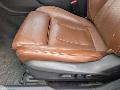 Used 2021 Subaru Outback Touring AWD/4WD image 21
