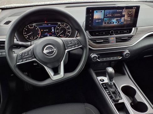 New 2026 Nissan Altima 2.5 SV w/ SV Special Edition Package FWD image 12