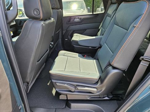 New 2026 GMC Yukon AT4 AWD/4WD image 16
