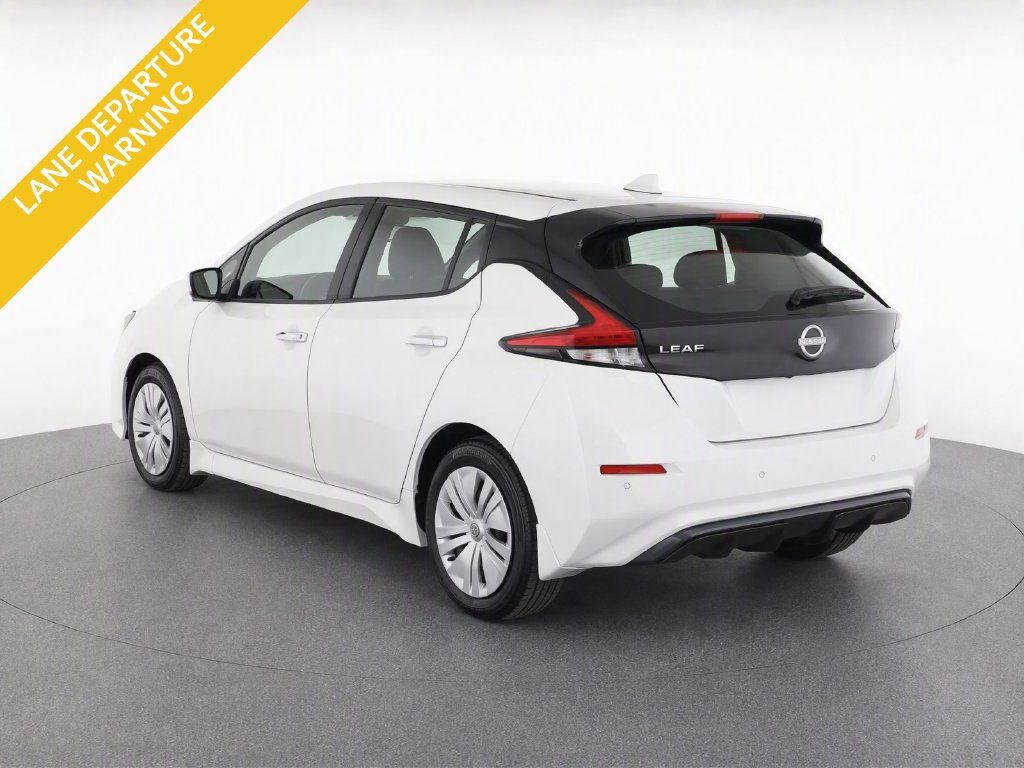 Used 2025 Nissan Leaf S FWD image 4