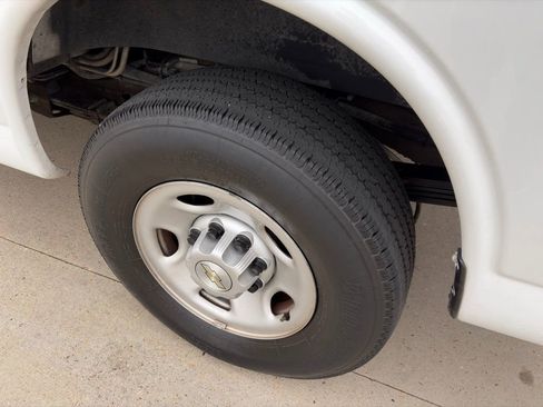 Used 2023 Chevrolet Express 3500 LS image 6