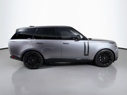 Used 2023 Land Rover Range Rover SE AWD/4WD image 4