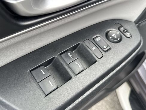 Used 2019 Honda CR-V EX-L image 19