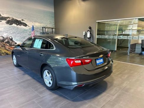 Used 2017 Chevrolet Malibu LS FWD image 33