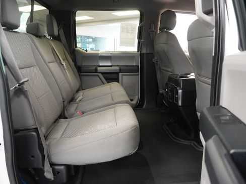 Used 2015 Ford F150 XLT w/ Equipment Group 302A Luxury AWD/4WD image 30