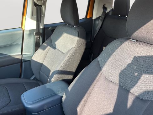 New 2026 Ford Maverick XL image 11