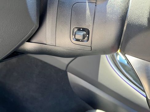 Used 2026 Mercedes-Benz GLC 300 4MATIC image 22