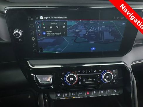 Used 2025 GMC Sierra 2500 AT4X image 5