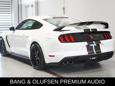Used 2019 Ford Mustang Shelby GT350R w/ GT350R Equipment Group 920A RWD image 4