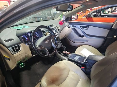 Used 2015 Hyundai Elantra Limited image 7