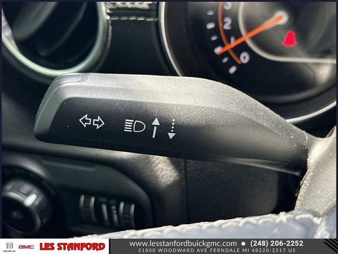 Used 2019 Jeep Wrangler Unlimited Sahara AWD/4WD image 26