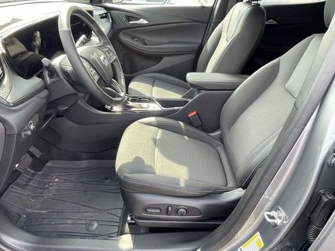 Certified 2025 Buick Encore GX Preferred w/ Comfort Package FWD image 12