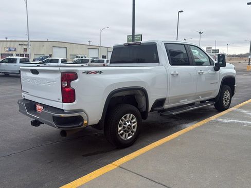 Used 2025 Chevrolet Silverado 2500 LT w/ Convenience Package image 6
