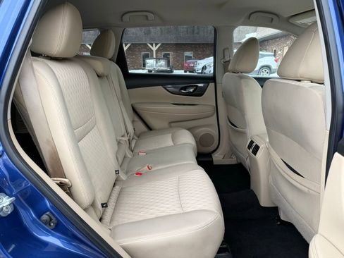 Used 2020 Nissan Rogue SV AWD/4WD image 18