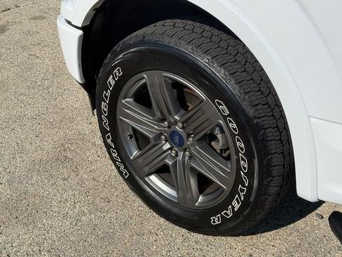 Used 2020 Ford F150 XLT w/ Equipment Group 302A Luxury AWD/4WD image 10