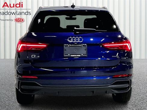 Used 2025 Audi Q3 2.0T Premium w/ Convenience Package image 5