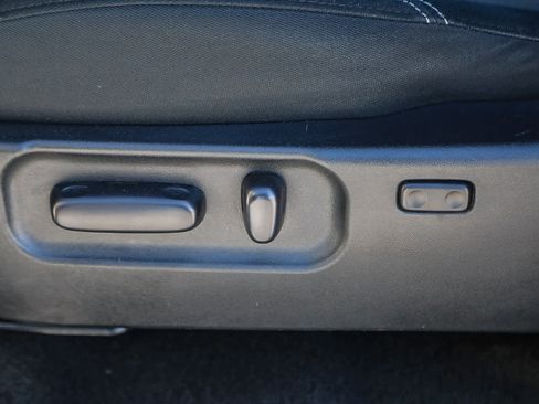 Certified 2023 Toyota Tacoma TRD Off-Road w/ Black Out Package (TMS) image 19