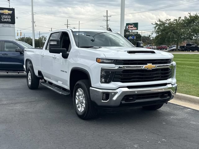 Certified 2025 Chevrolet Silverado 3500 LT w/ Safety Package AWD/4WD image 2