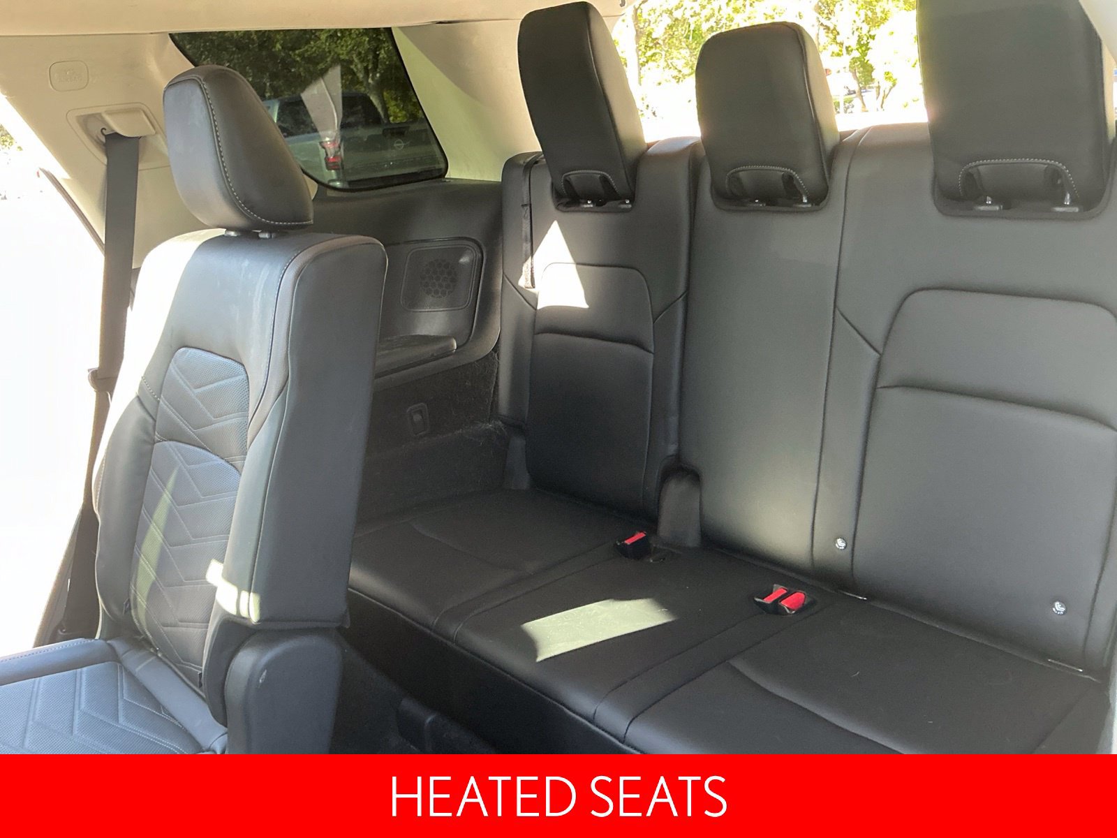 Certified 2024 Nissan Pathfinder Platinum w/ Cargo Package FWD image 15