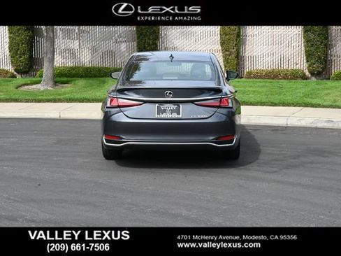 Certified 2025 Lexus ES 300h w/ Premium Package FWD image 5