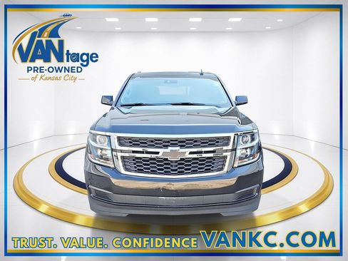 Used 2017 Chevrolet Tahoe LT image 2