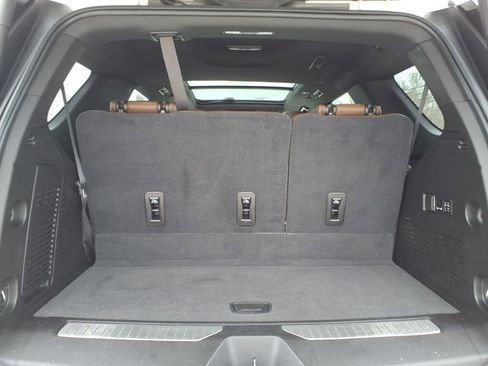 Used 2021 Chevrolet Tahoe High Country w/ Premium Package image 9