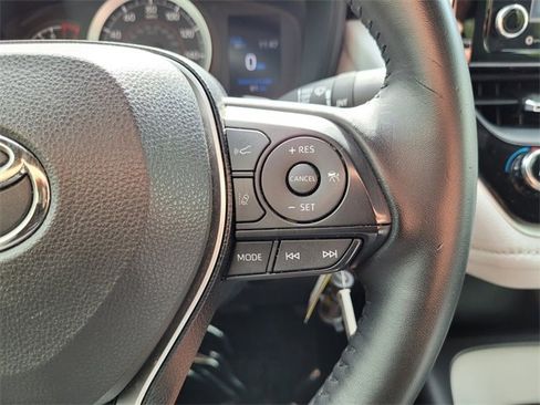 Used 2021 Toyota Corolla SE image 29