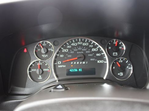 Used 2024 GMC Savana 2500 w/ Driver Convenience Package RWD image 30