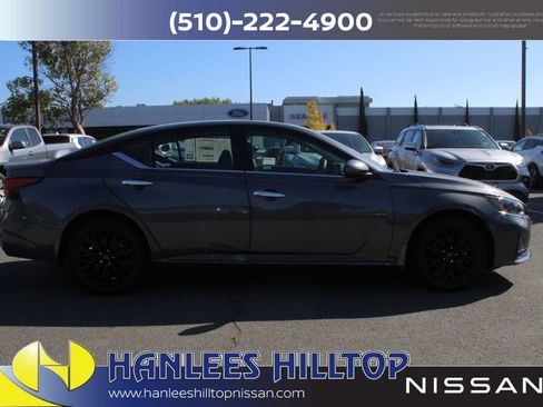 New 2025 Nissan Altima 2.5 SV w/ SV Special Edition Package image 6