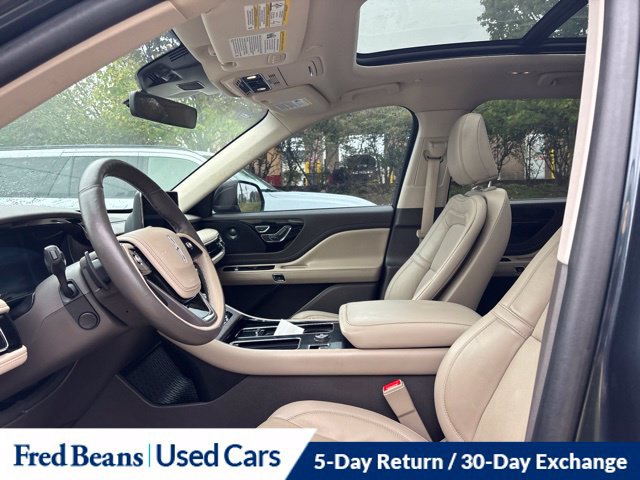 Used 2023 Lincoln Aviator Reserve w/ Elements Package Plus AWD/4WD image 11