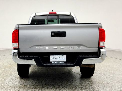 Used 2016 Toyota Tacoma SR5 image 6