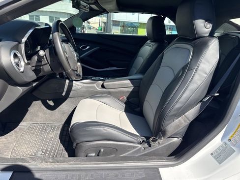 Used 2018 Chevrolet Camaro LT image 9