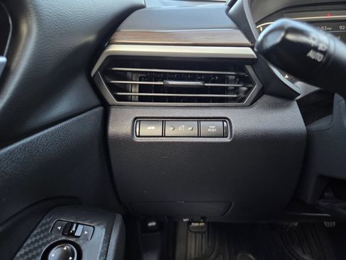 Used 2024 Nissan Altima 2.5 SV FWD image 41