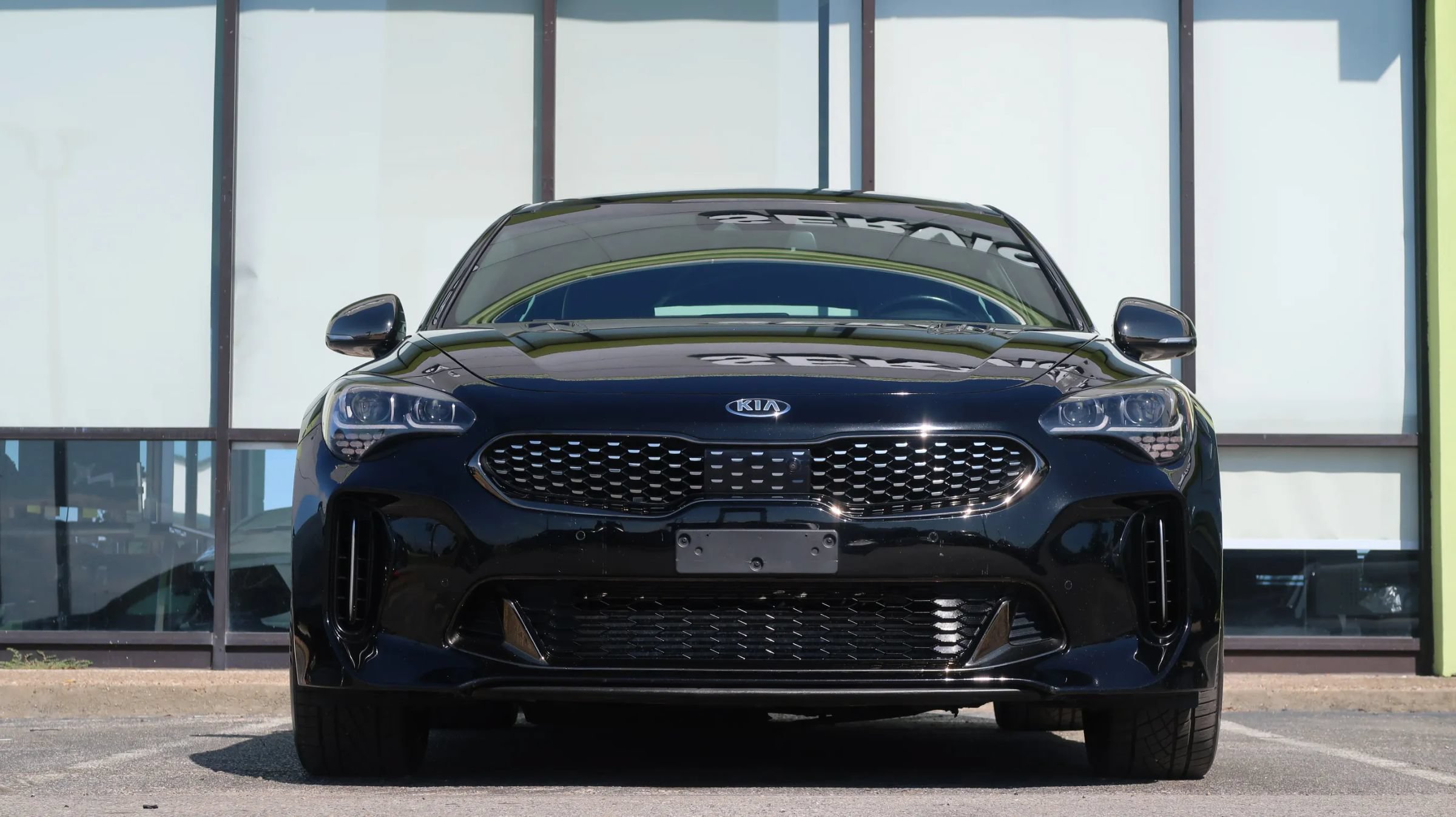 Used 2021 Kia Stinger GT2 AWD/4WD image 3