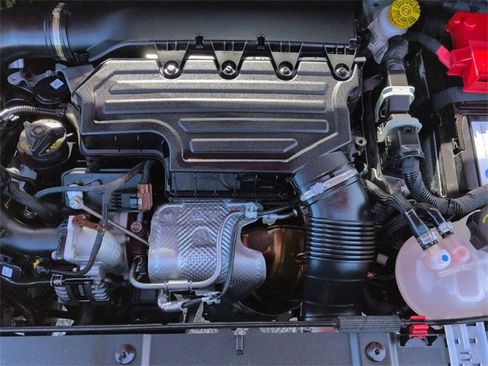 Certified 2023 Jeep Renegade Limited w/ Sun/Sound Group image 32