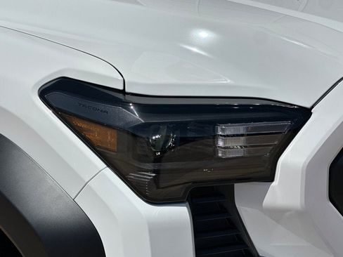 New 2026 Toyota Tacoma TRD Off-Road AWD/4WD image 31