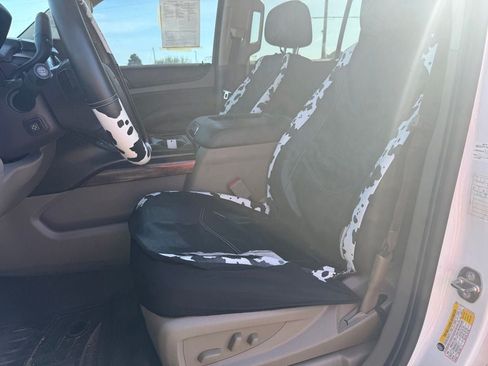 Used 2019 Chevrolet Suburban LT AWD/4WD image 6