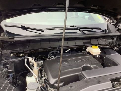 Used 2024 Nissan Pathfinder SL w/ SL Premium Package image 13