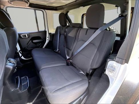 Used 2023 Jeep Wrangler Unlimited AWD/4WD image 16