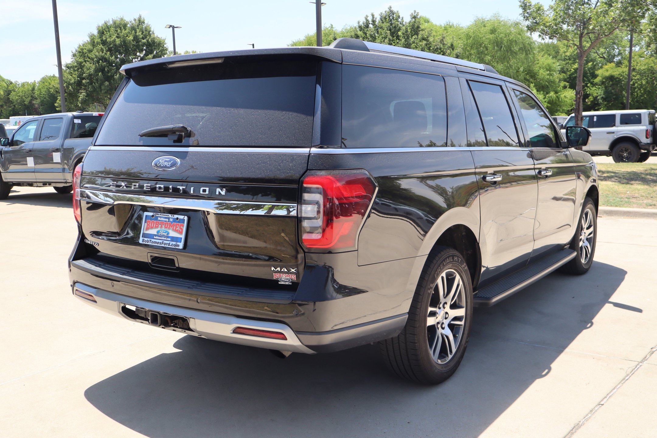 Used 2024 Ford Expedition Max Limited RWD image 4