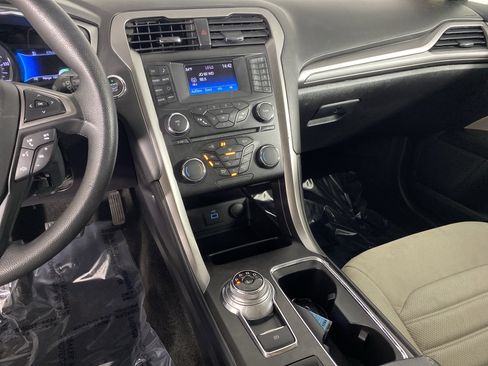 Used 2018 Ford Fusion S FWD image 26