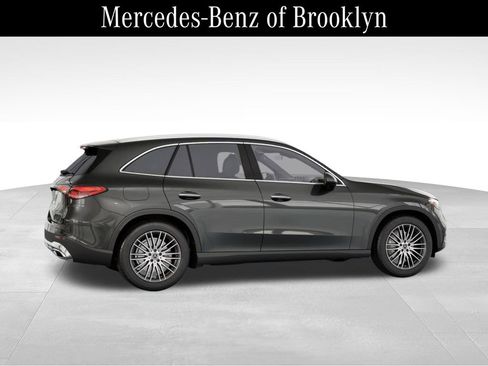 Certified 2025 Mercedes-Benz GLC 300 4MATIC image 18