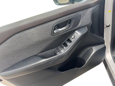 Used 2021 Nissan Rogue SV FWD image 19