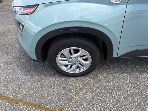 Certified 2026 Hyundai Venue SE FWD image 11