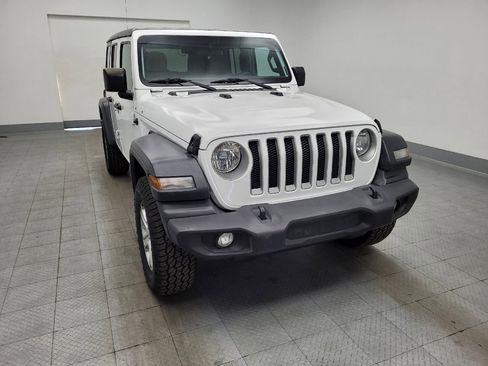 Used 2018 Jeep Wrangler Unlimited Sport AWD/4WD image 14
