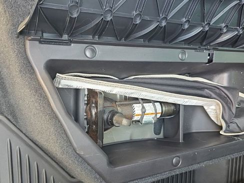 Used 2021 Toyota Tacoma TRD Off-Road image 18