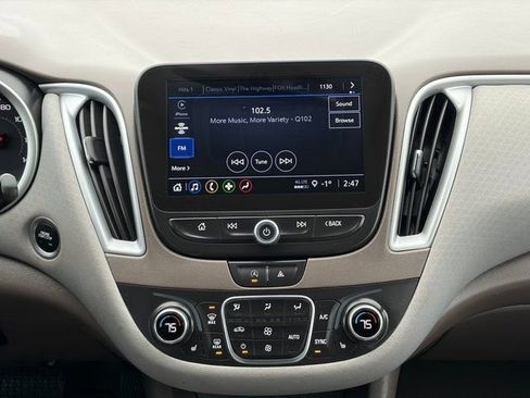 Used 2024 Chevrolet Malibu LT image 21